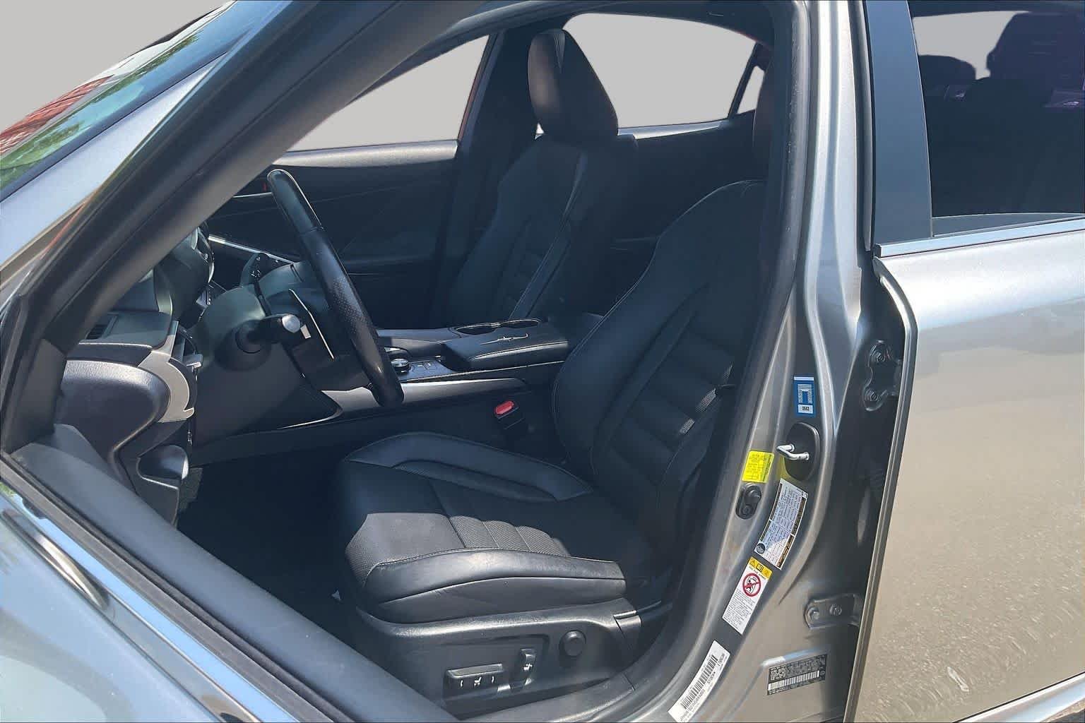 Used 2017 Atomic Silver Lexus  image 13