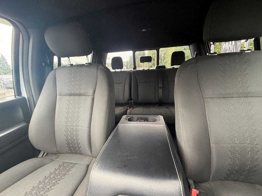 Used 2018  Ford XLT image 25