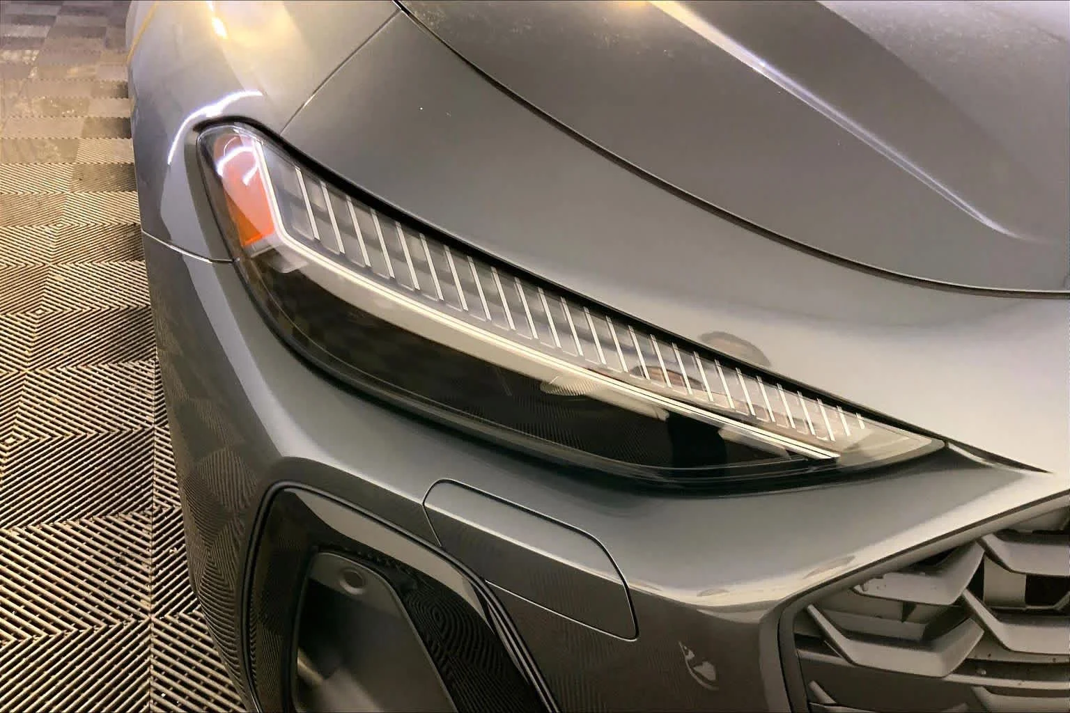 New 2026 Daytona Gray pe Audi Premium Plus image 13