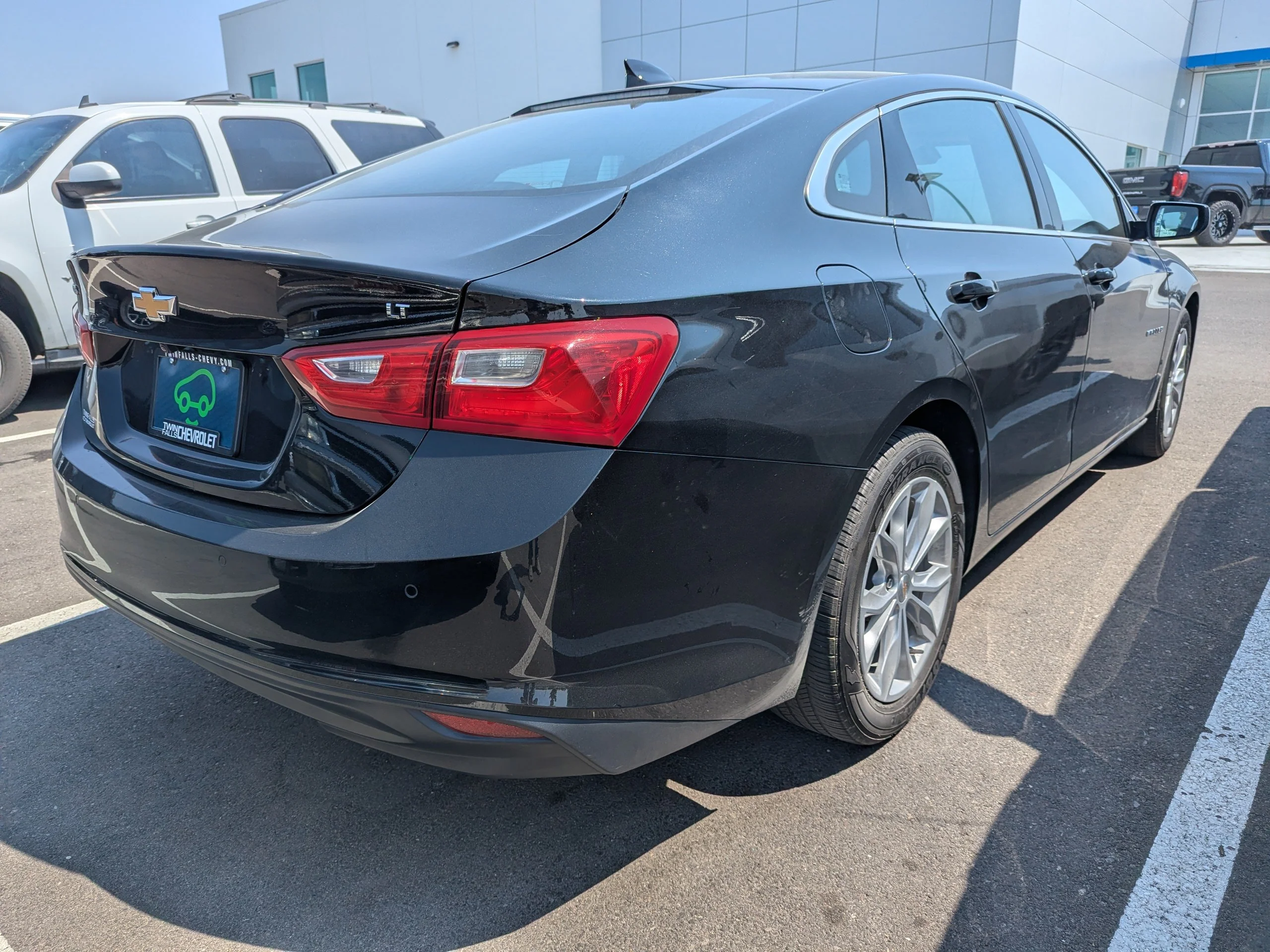 Used 2024 Mosaic Black Metallic Chevrolet LT image 5