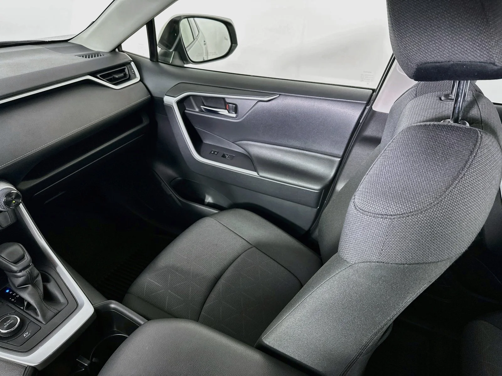 Certified Used 2025 Silver Toyota XLE image 22