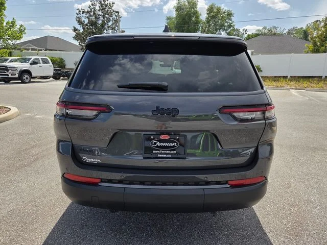New 2026 Baltic Gray Metallic Clear-Coat Exterior Paint Jeep Limited image 11