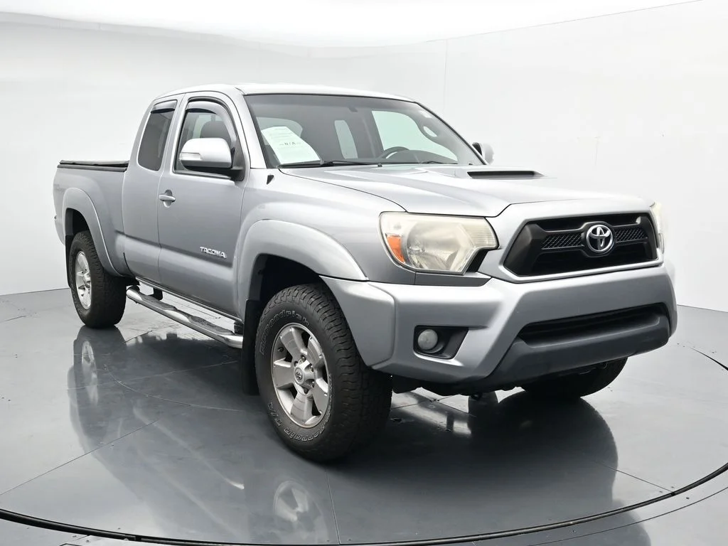 Used 2015 Silver Toyota Base image 2