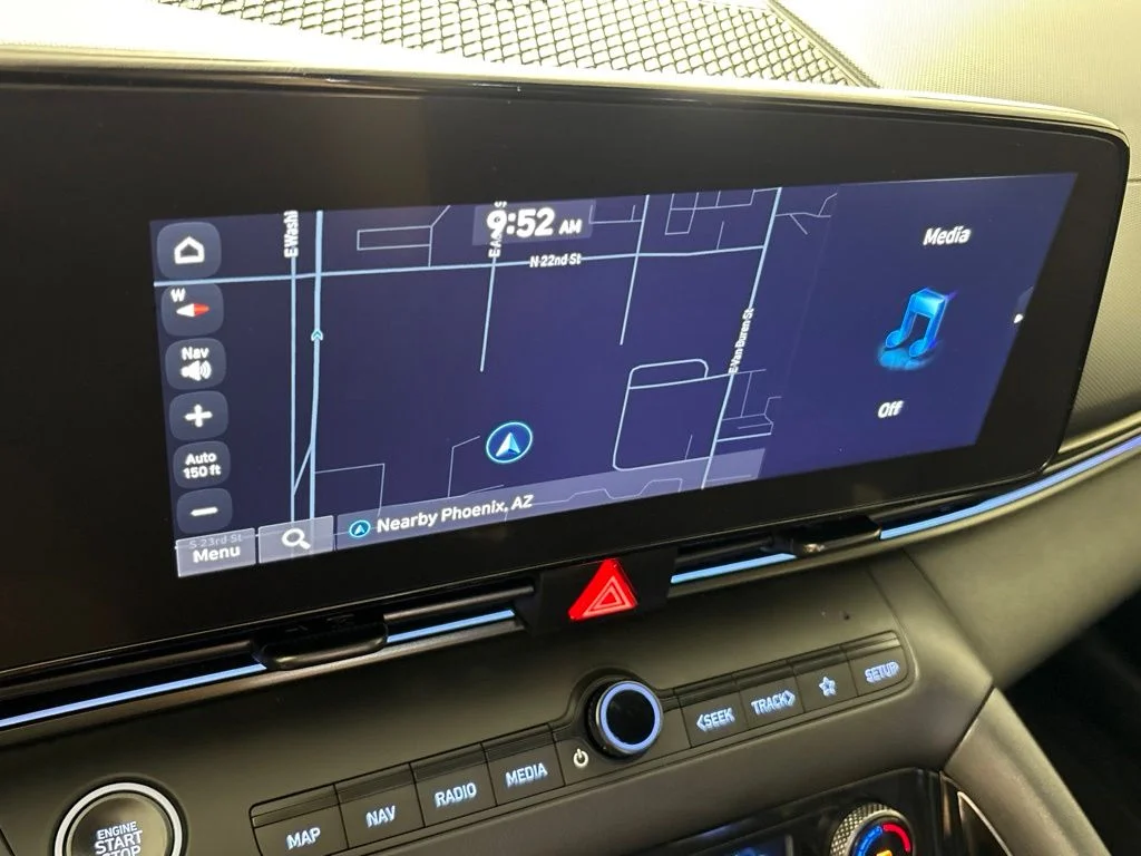 Used 2025 Black Hyundai Base image 36
