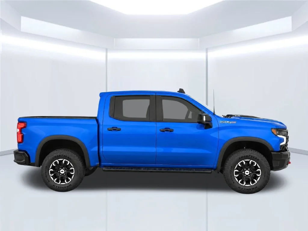Used 2022 Blue Chevrolet ZR2 image 10
