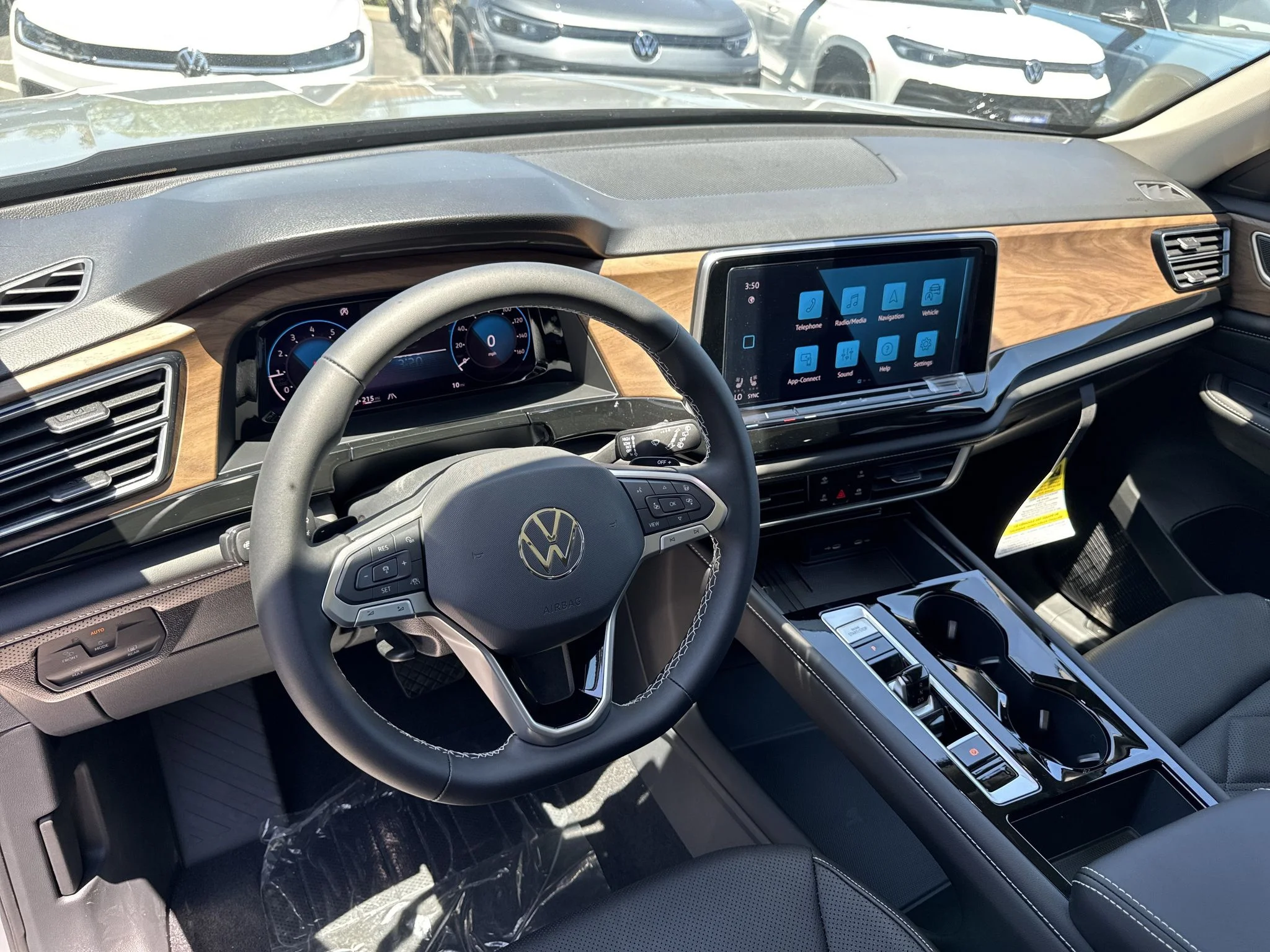 New 2026 Pure Gray Volkswagen 2.0T SE w/Technology image 15