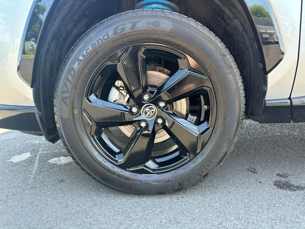 Used 2019 Silver Toyota XSE image 12