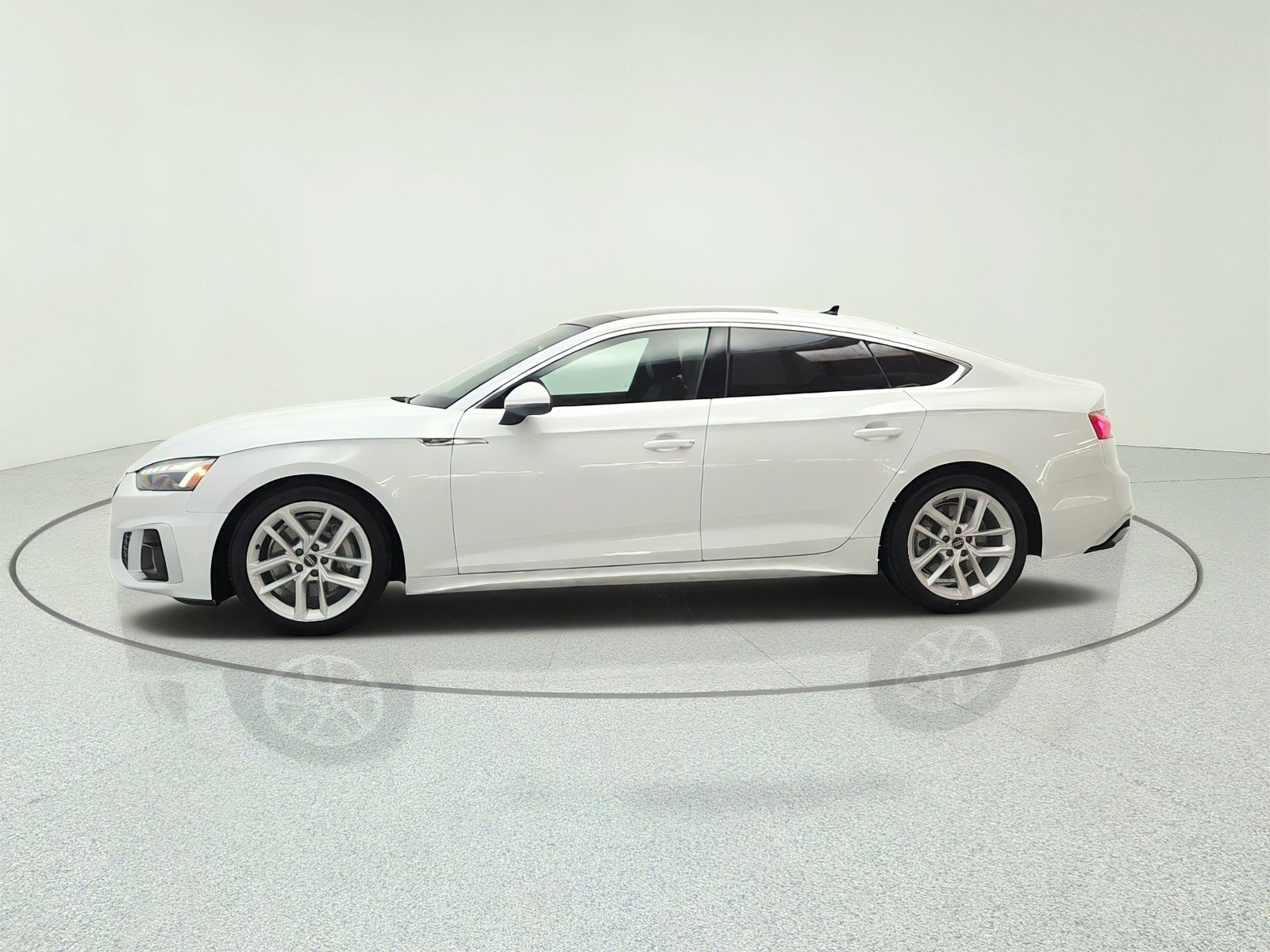 Used 2023 Glacier White Metallic Audi S line Premium image 8