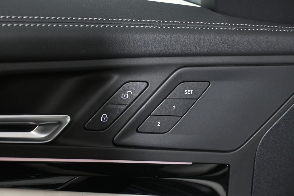 Used 2026 Blue BMW xDrive28i image 29