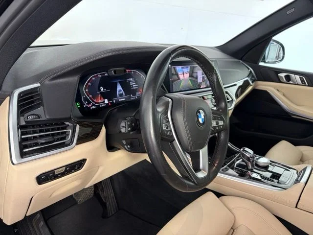 Used 2020 Black BMW sDrive40i image 12