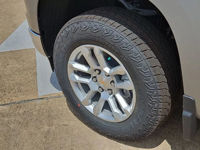 2026 Chevrolet Silverado 1500 LT - Photo 9
