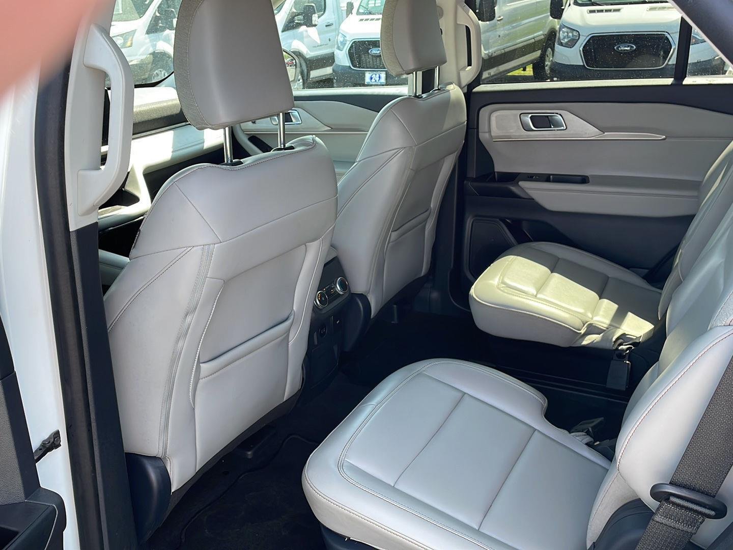 Used 2025 Star White Ford Active image 30
