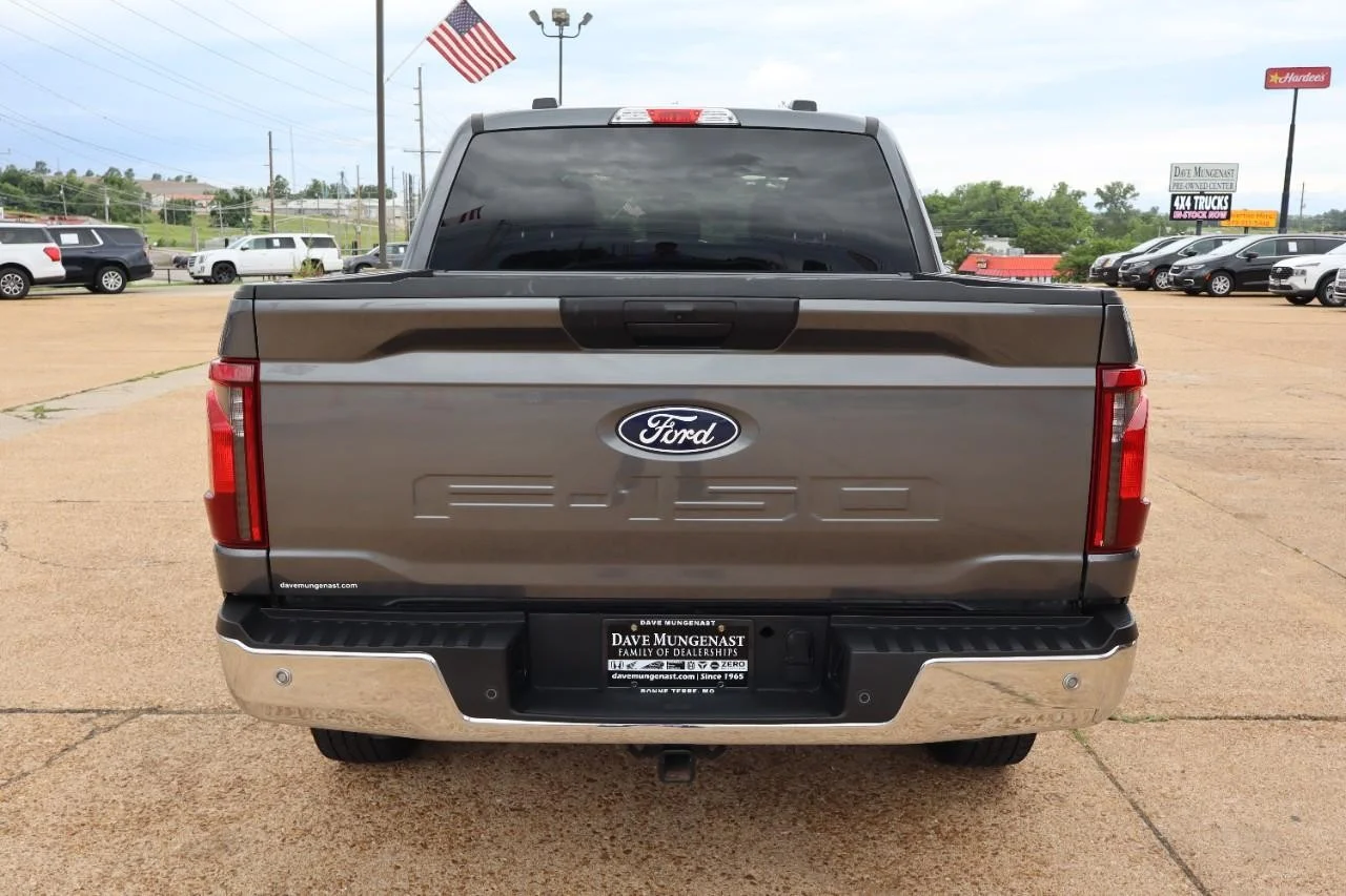 Used 2025 Carbonized Gray Ford XLT image 5
