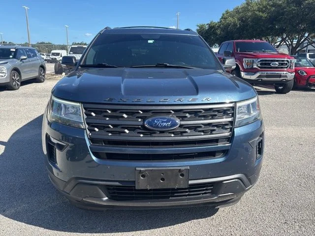 Used 2019 Blue Ford XLT image 2