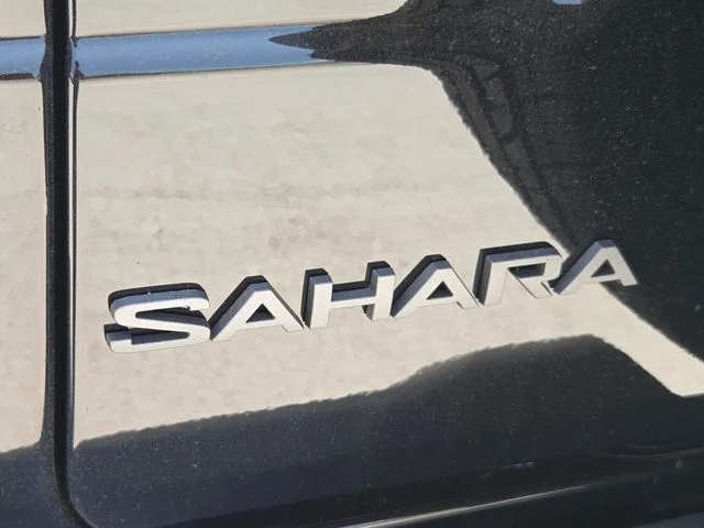 New 2026 Black Clear-Coat Exterior Paint Jeep Sahara image 32