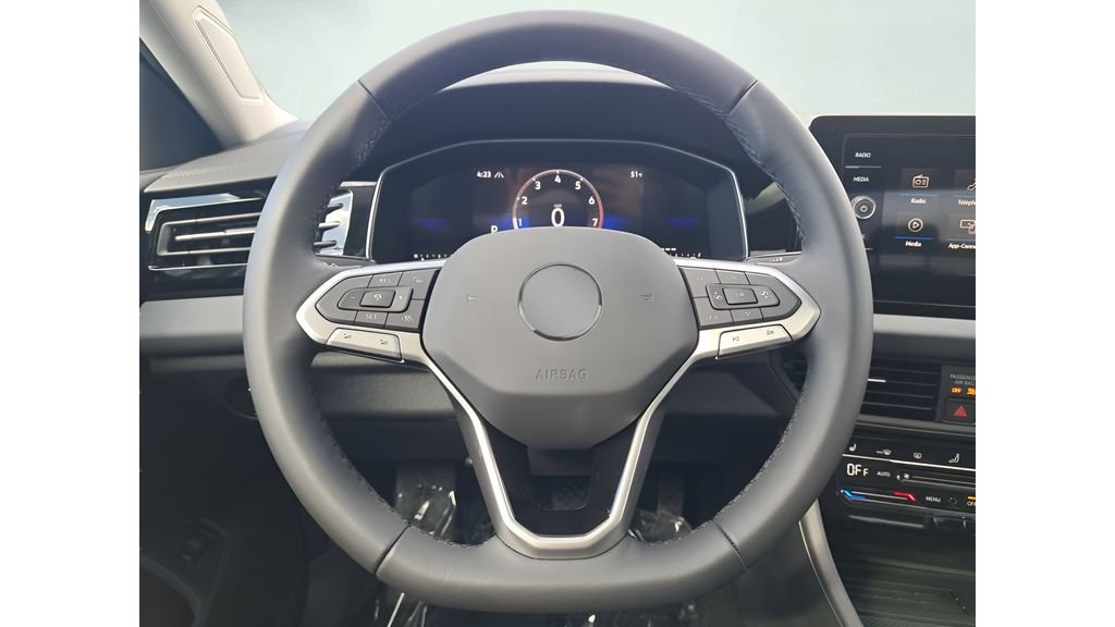 New 2026 Silver Volkswagen 1.5T SE image 16