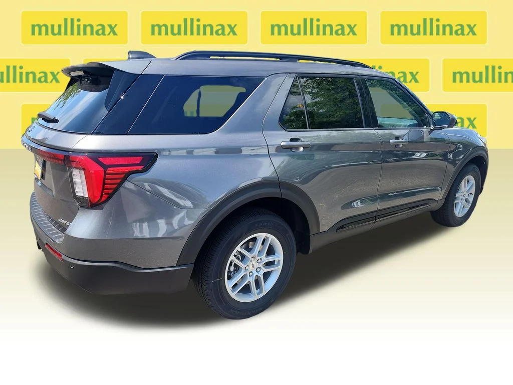 New 2026 Gray Ford Active image 3