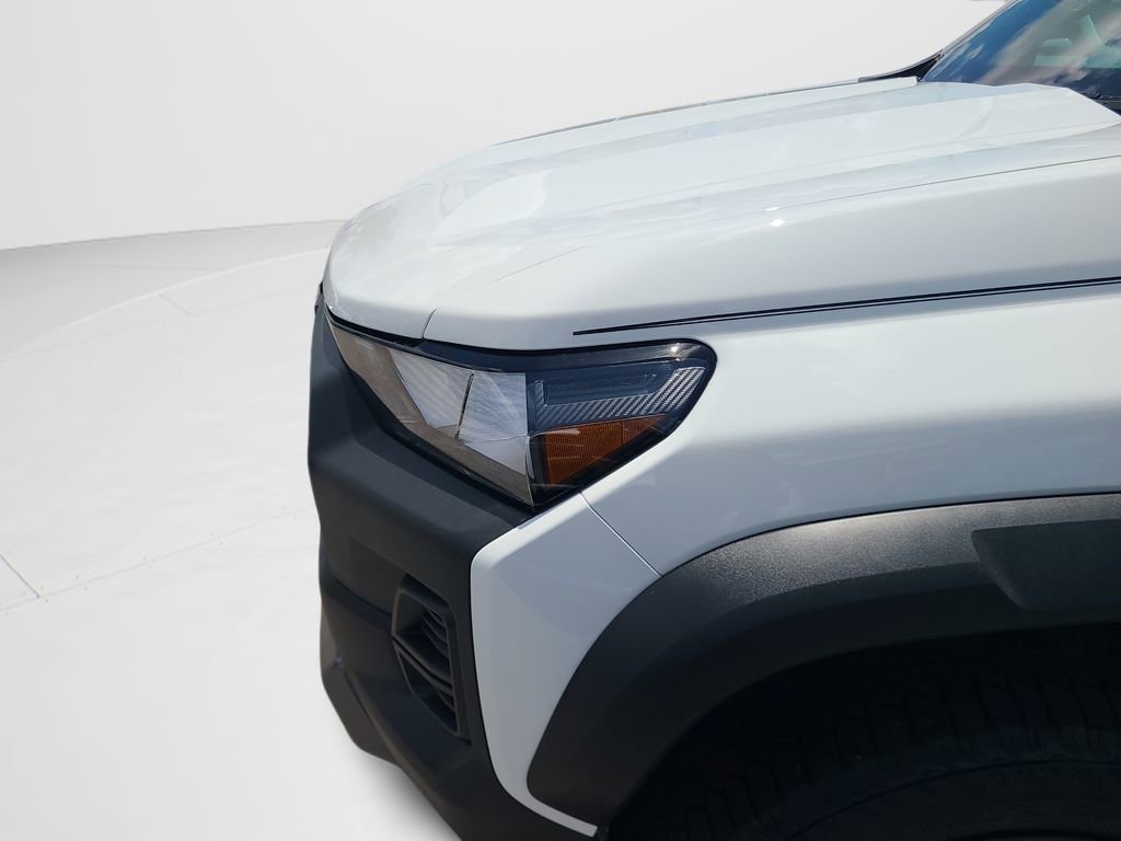 New 2026 Summit White Chevrolet Trail Boss image 23