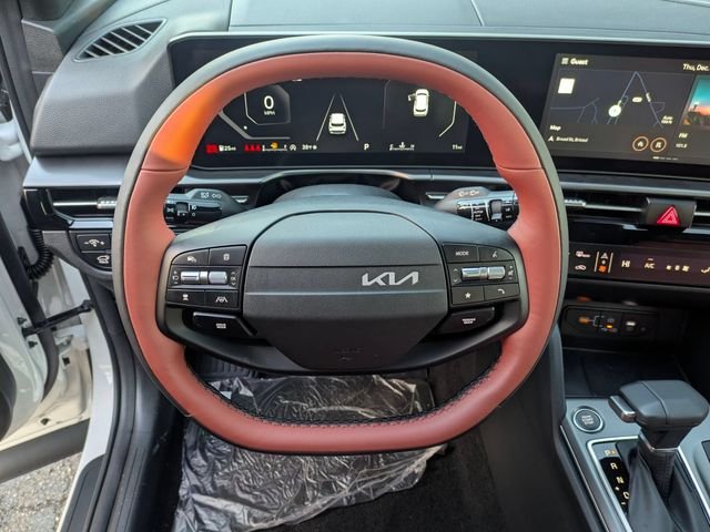 New 2026 Glacial White Pearl Kia SX Prestige image 14