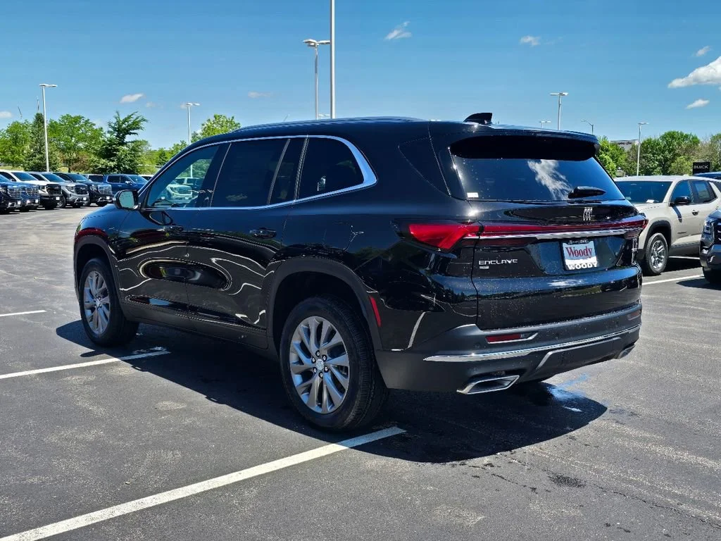 2026 Buick Enclave Preferred - Photo 10