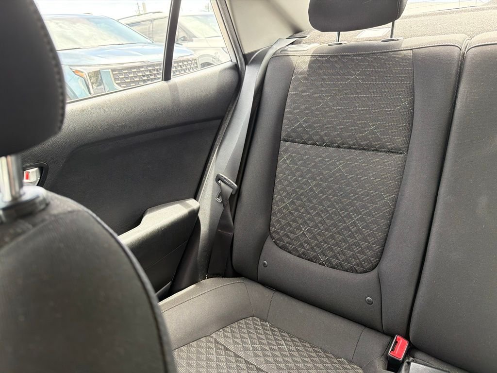 Used 2020 Silky Silver Kia S image 18