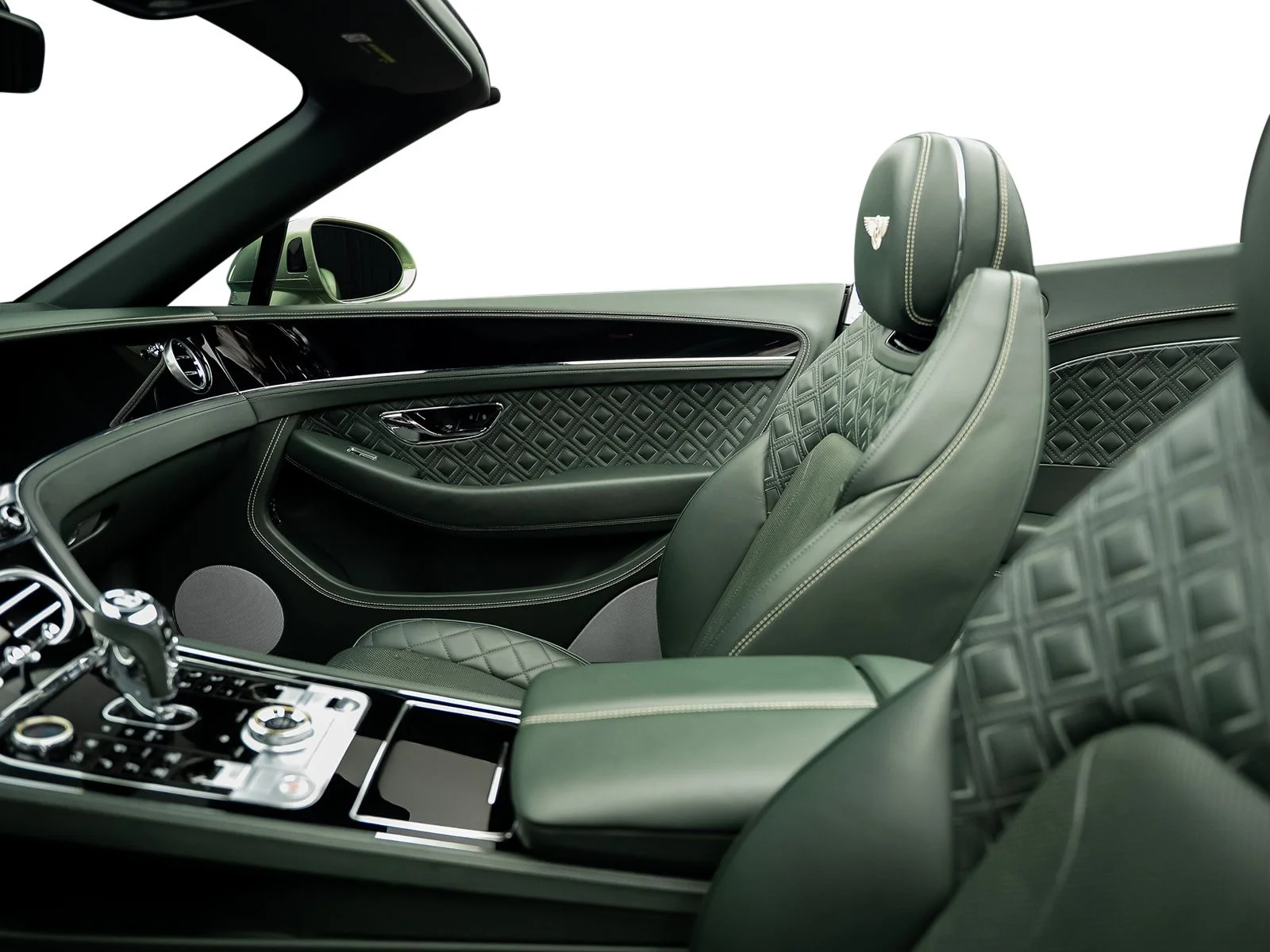 Used 2021 Green Bentley V8 image 56