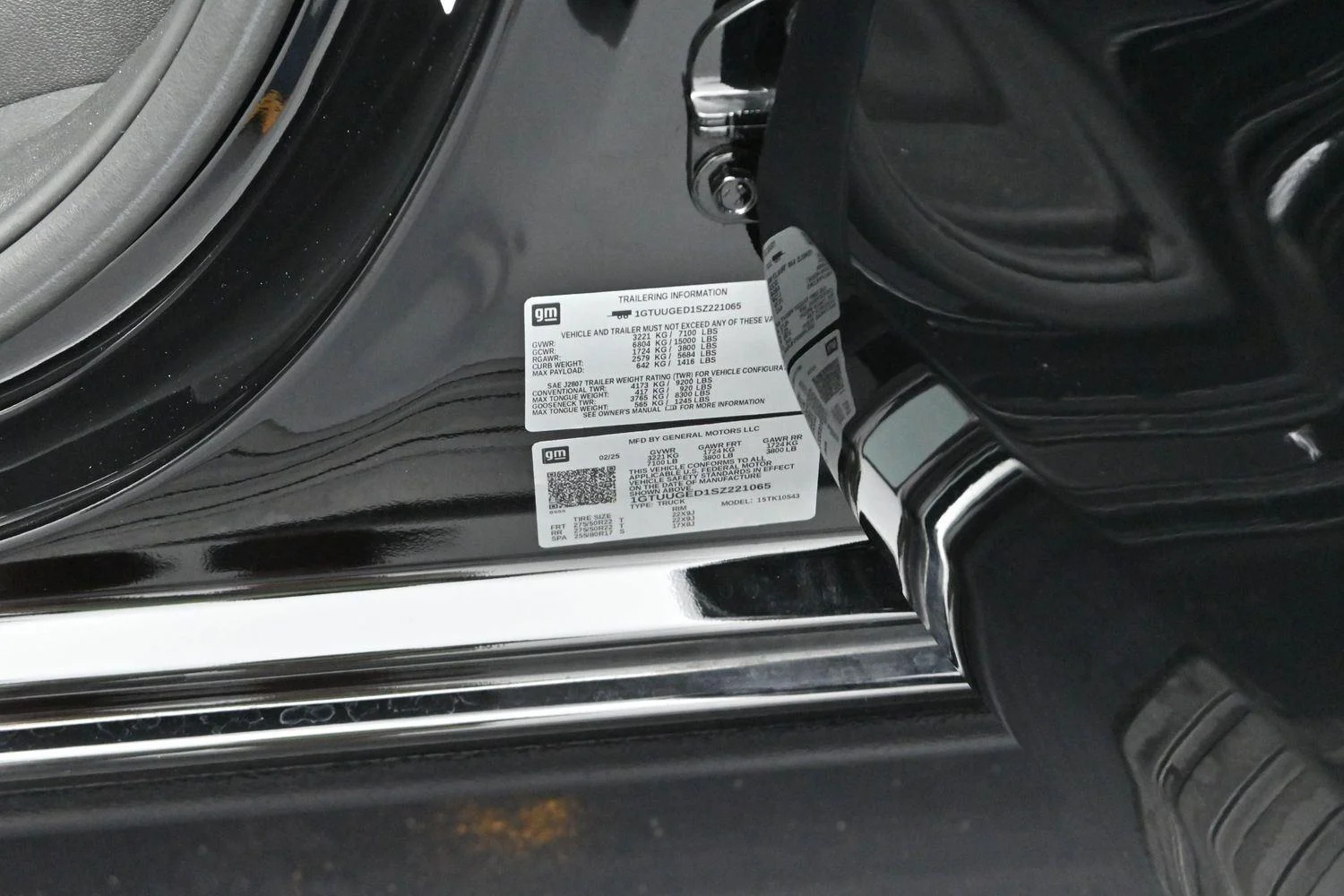 Used 2025 Onyx Black GMC Denali image 40