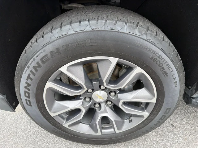 Used 2021 SATIN STEEL METALLIC Chevrolet LT image 11