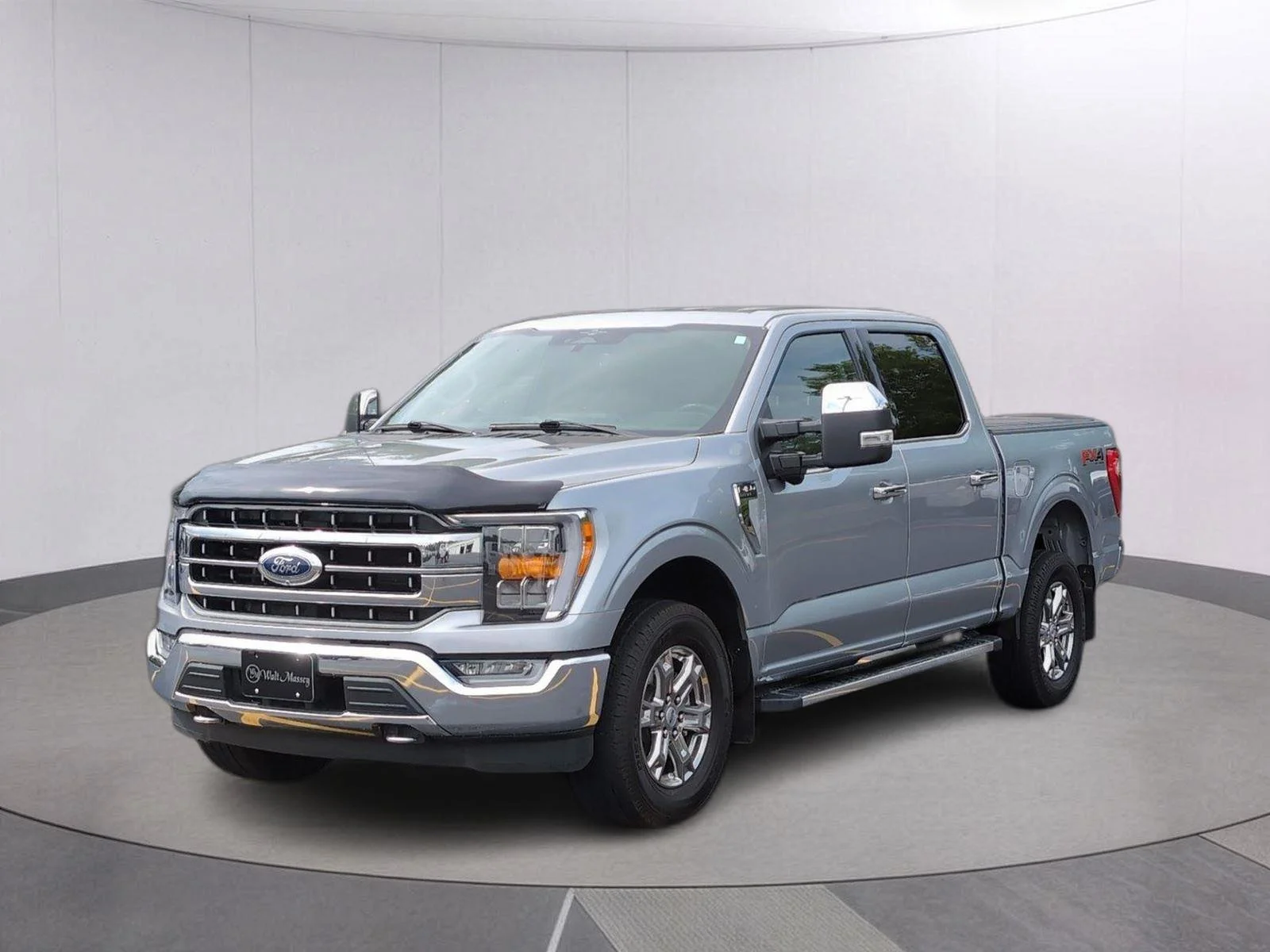 Used 2023 Iconic Silver Ford LARIAT image 1