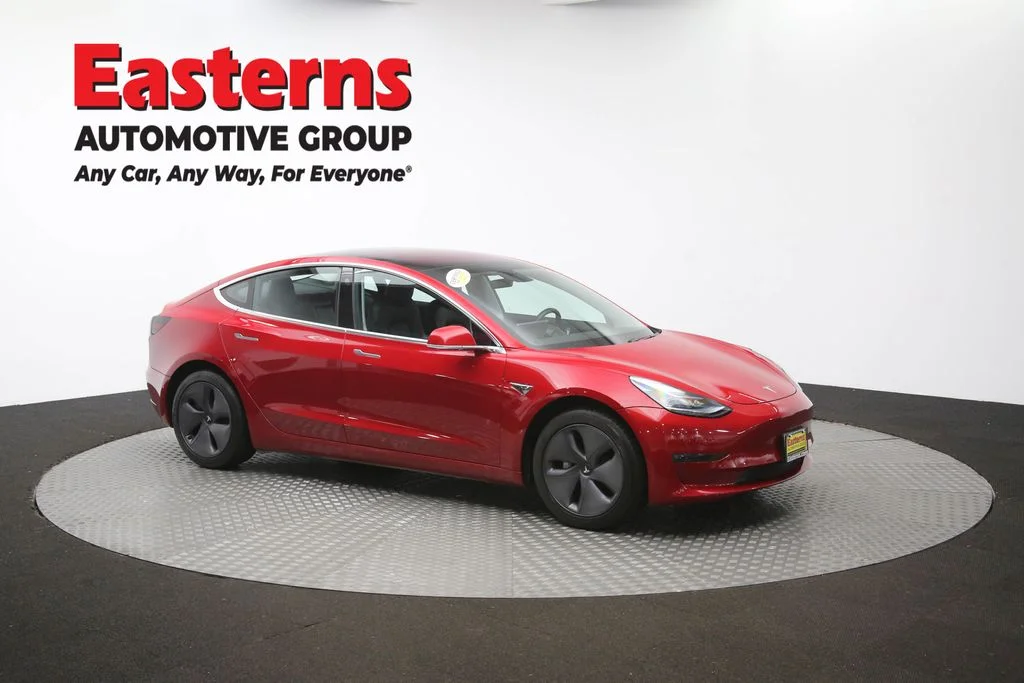 Used 2018 Red Tesla Long Range image 42