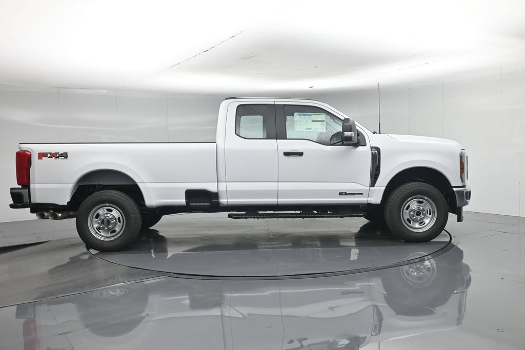 New 2026 Oxford White Ford XL image 24
