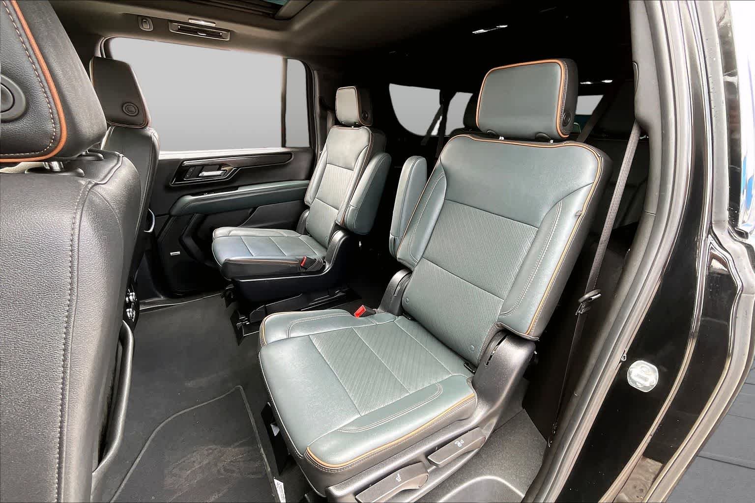 Used 2025 Onyx Black GMC AT4 image 21