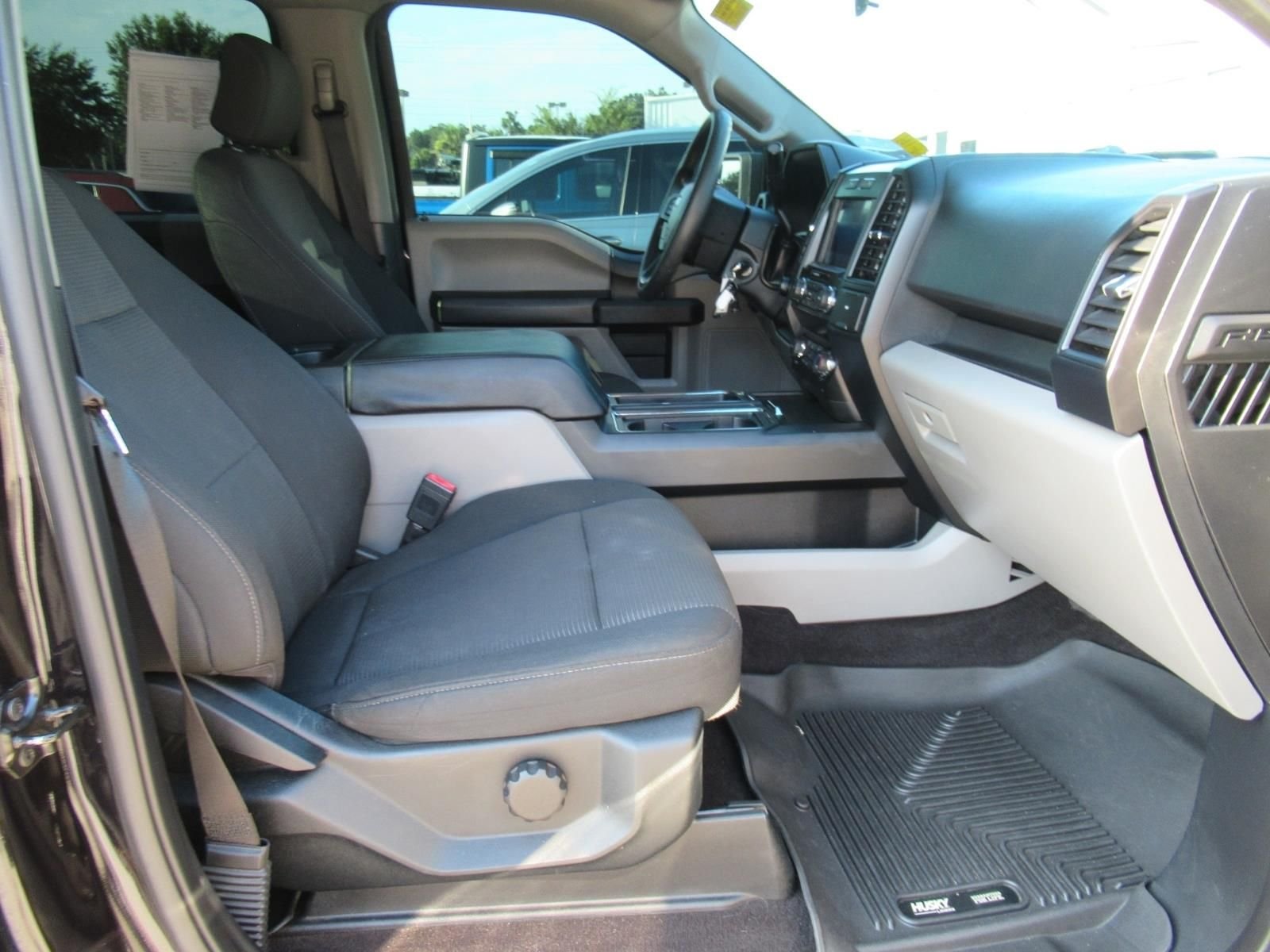 Used 2020 Black Ford XL image 12
