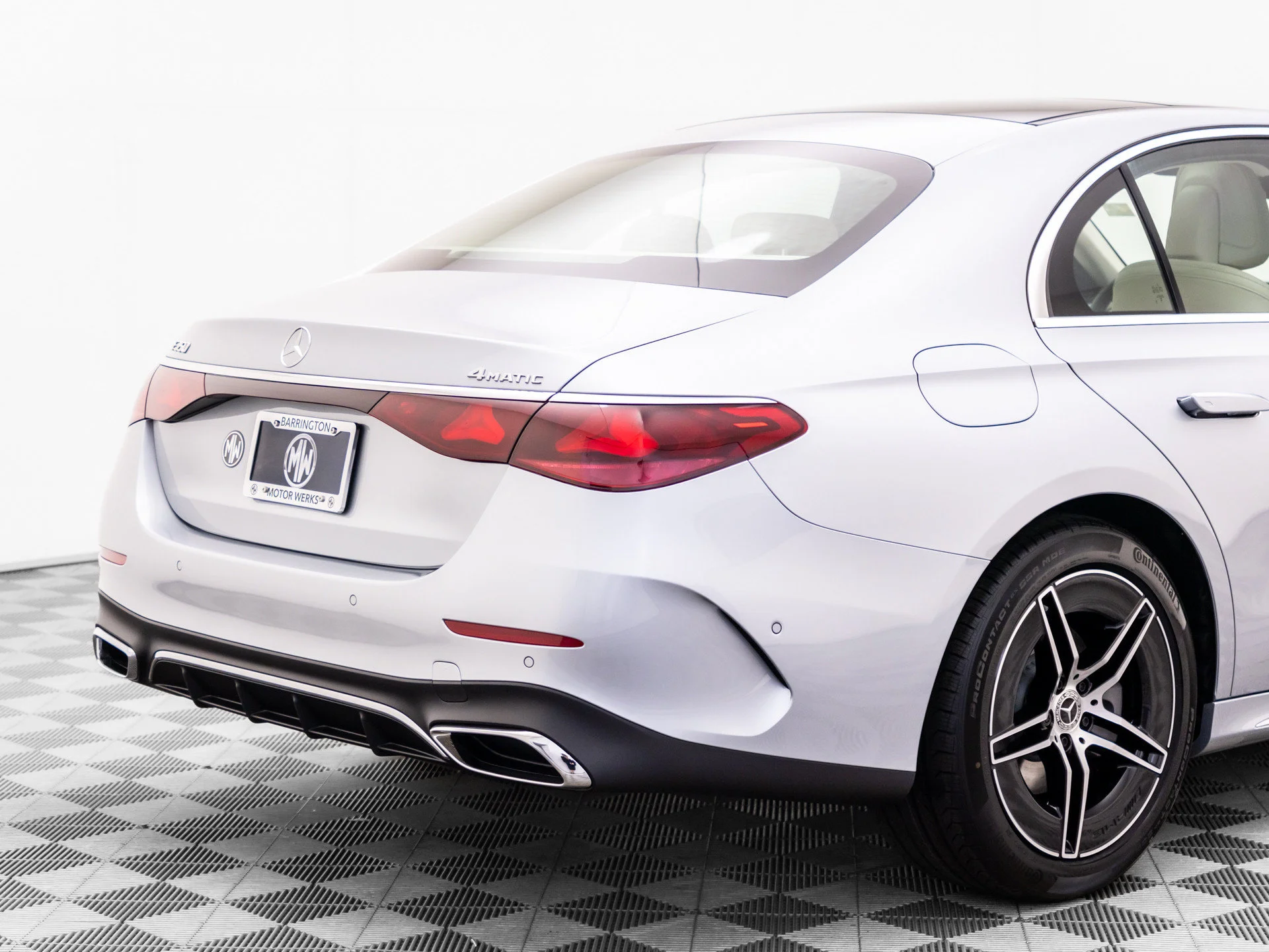 New 2027 Silver Mercedes-Benz E 350 image 38
