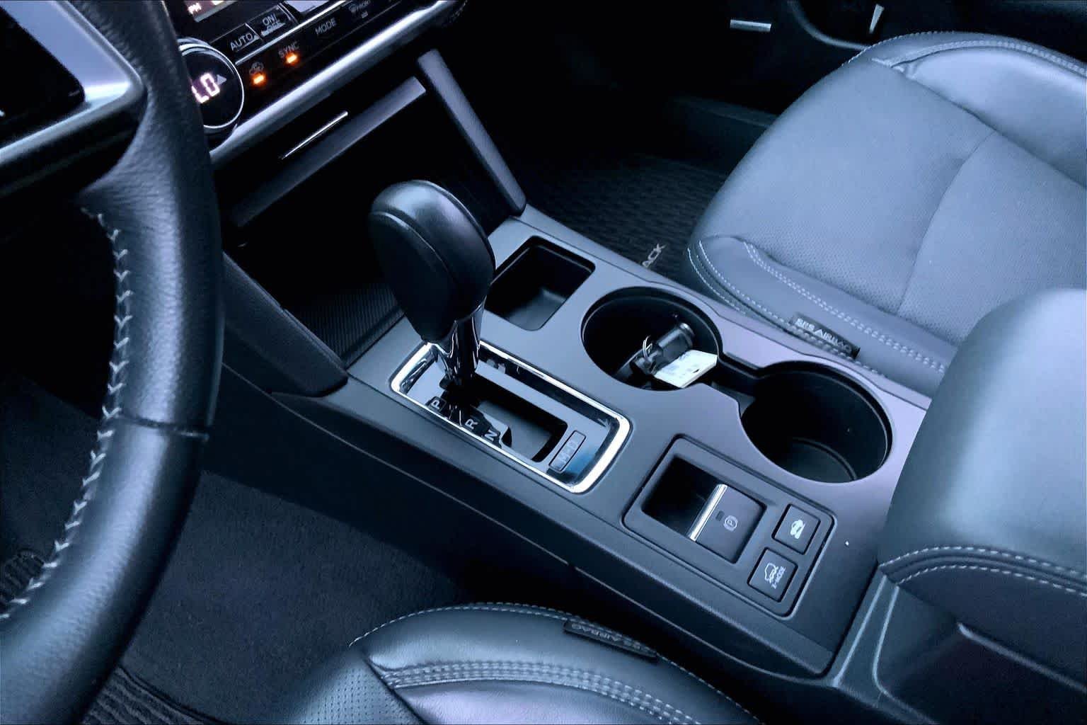 Used 2018 Magnetite Gray Metallic Subaru Limited image 17