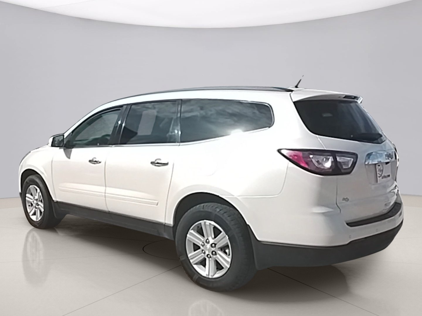 Used 2014 White Chevrolet LT image 3