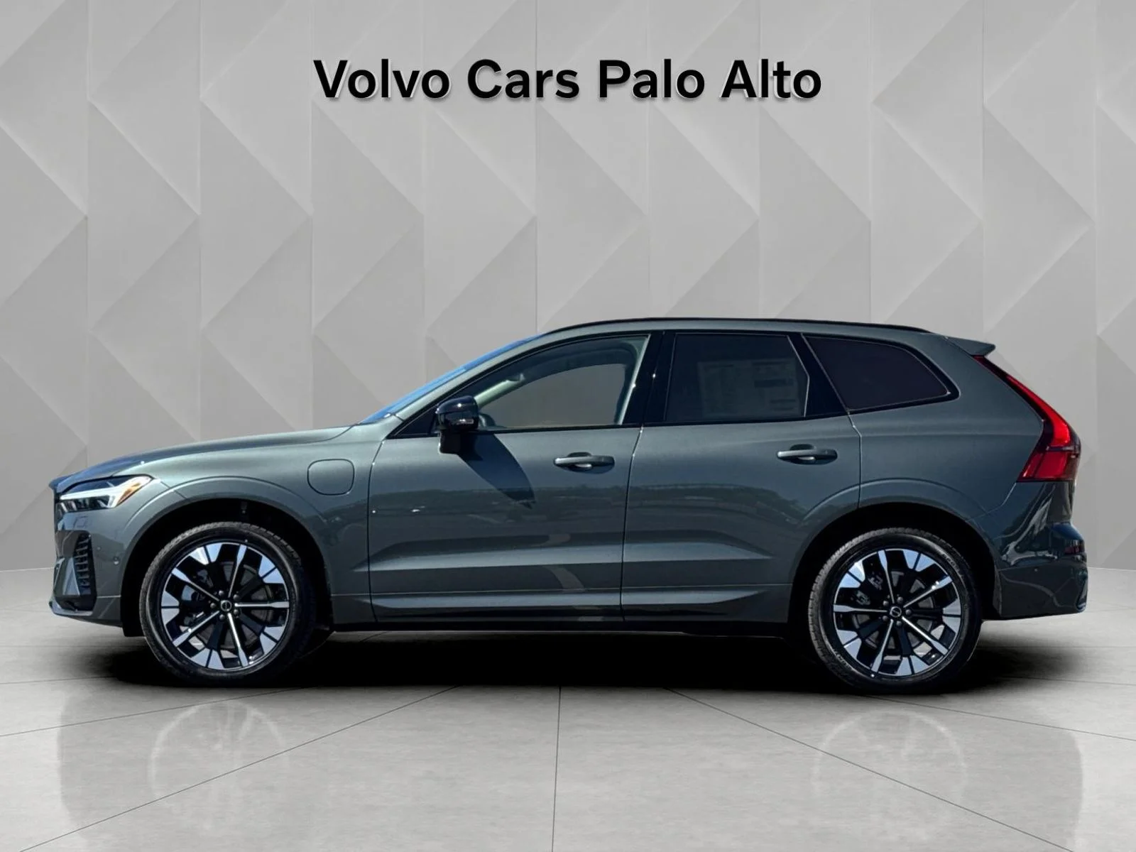 New 2026  Volvo T8 Plus image 5