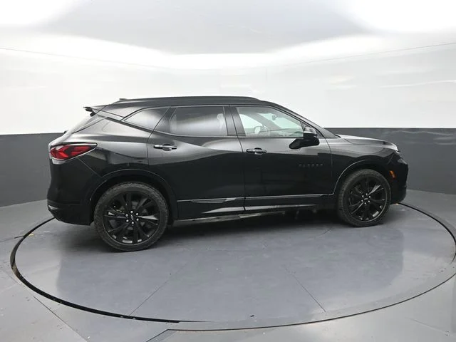 Used 2021 Black Chevrolet RS image 11