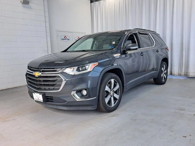 Used 2019 Gray Chevrolet 3LT image 2