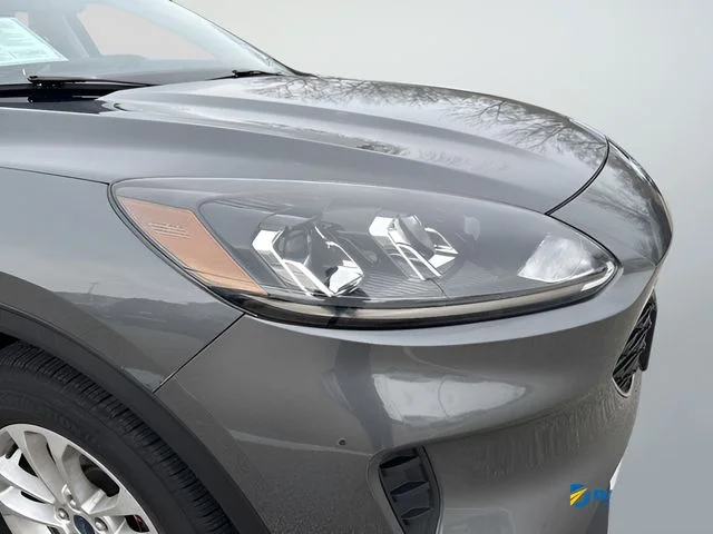 Used 2022 Gray Ford SE image 26