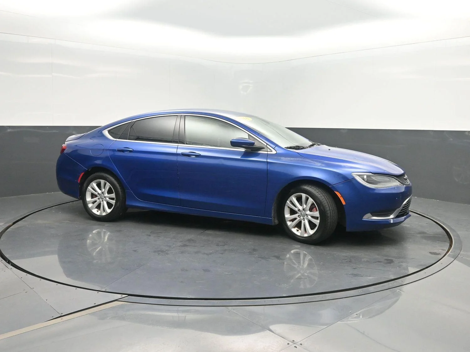 Used 2016 Vivid Blue Pearlcoat Chrysler Limited image 3