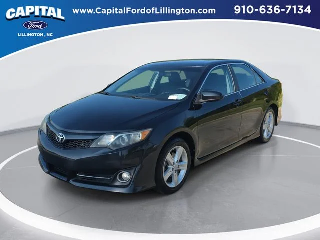 Used 2013 Gray Toyota SE image 1