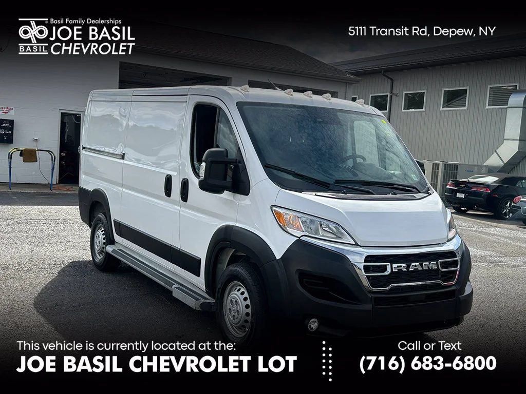 Used 2025 White Ram Base image 1