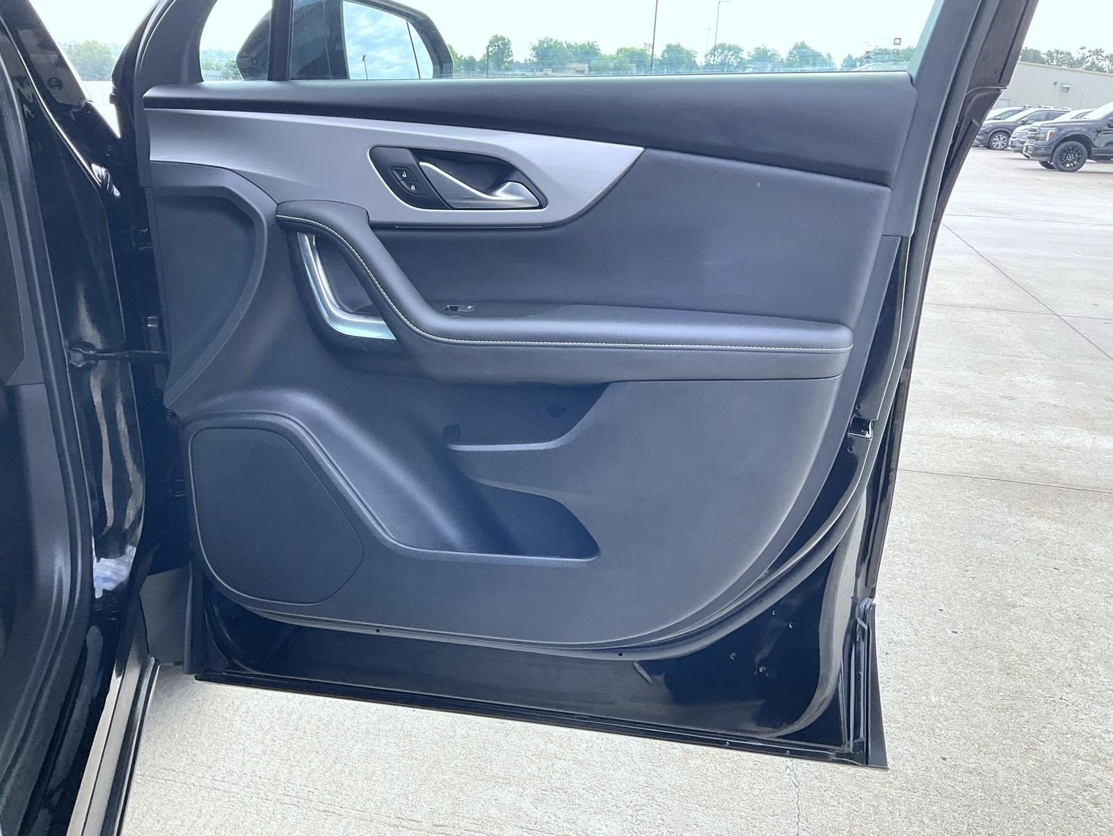 Used 2025 Black Chevrolet LT image 17