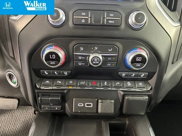 Used 2020 Onyx Black GMC Denali image 28