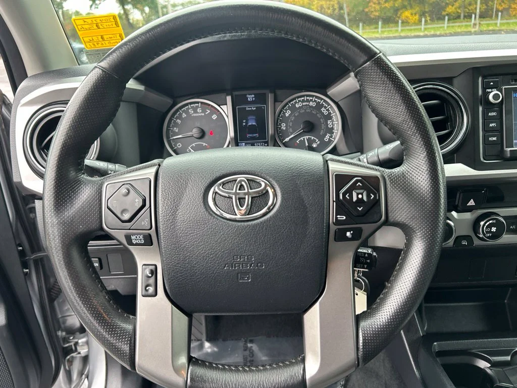 Used 2017 Silver Toyota SR5 image 14