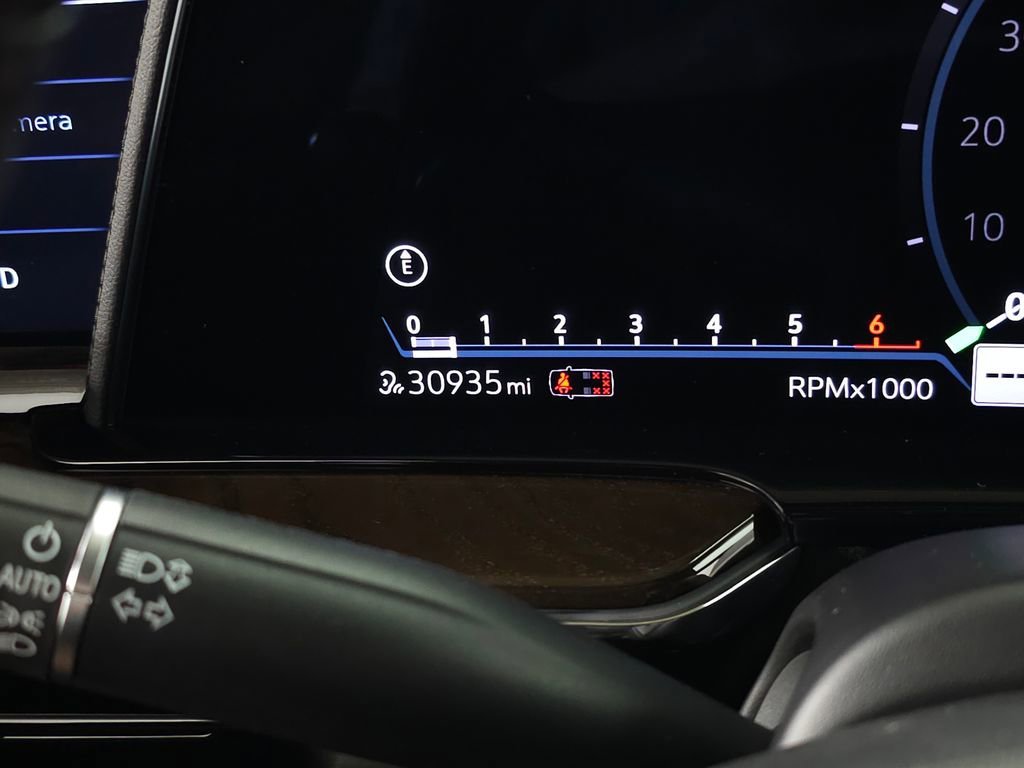 Used 2023 Black Raven Cadillac Sport Platinum image 25