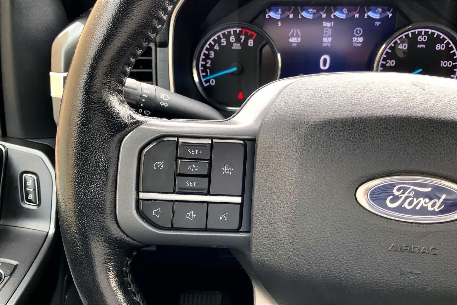 Used 2021 Oxford White Ford XLT image 23