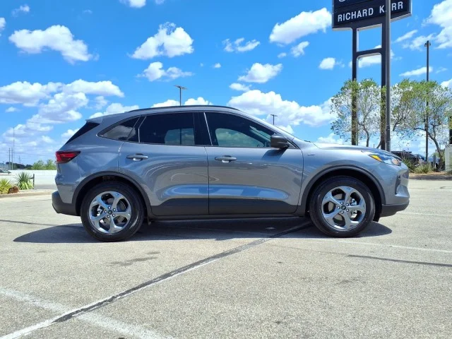 Used 2026 Gray Ford ST-Line image 4