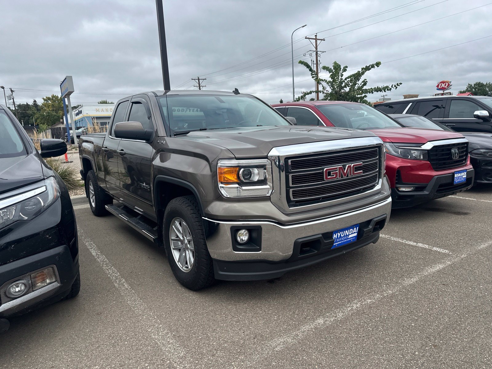 Used 2014 Brown GMC SLE image 2